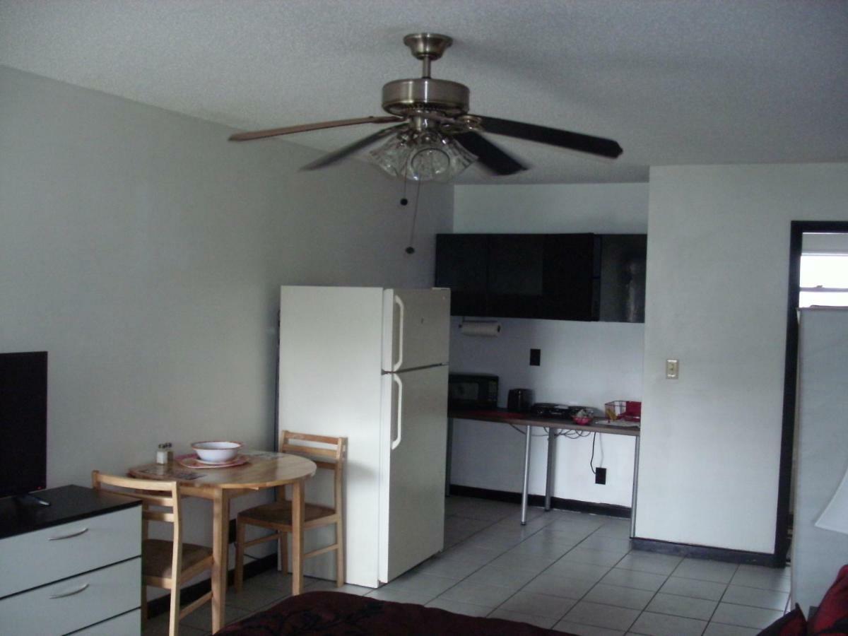 Newly Furnished Large Clean Quiet Private Unit Fort Lauderdale Exterior foto